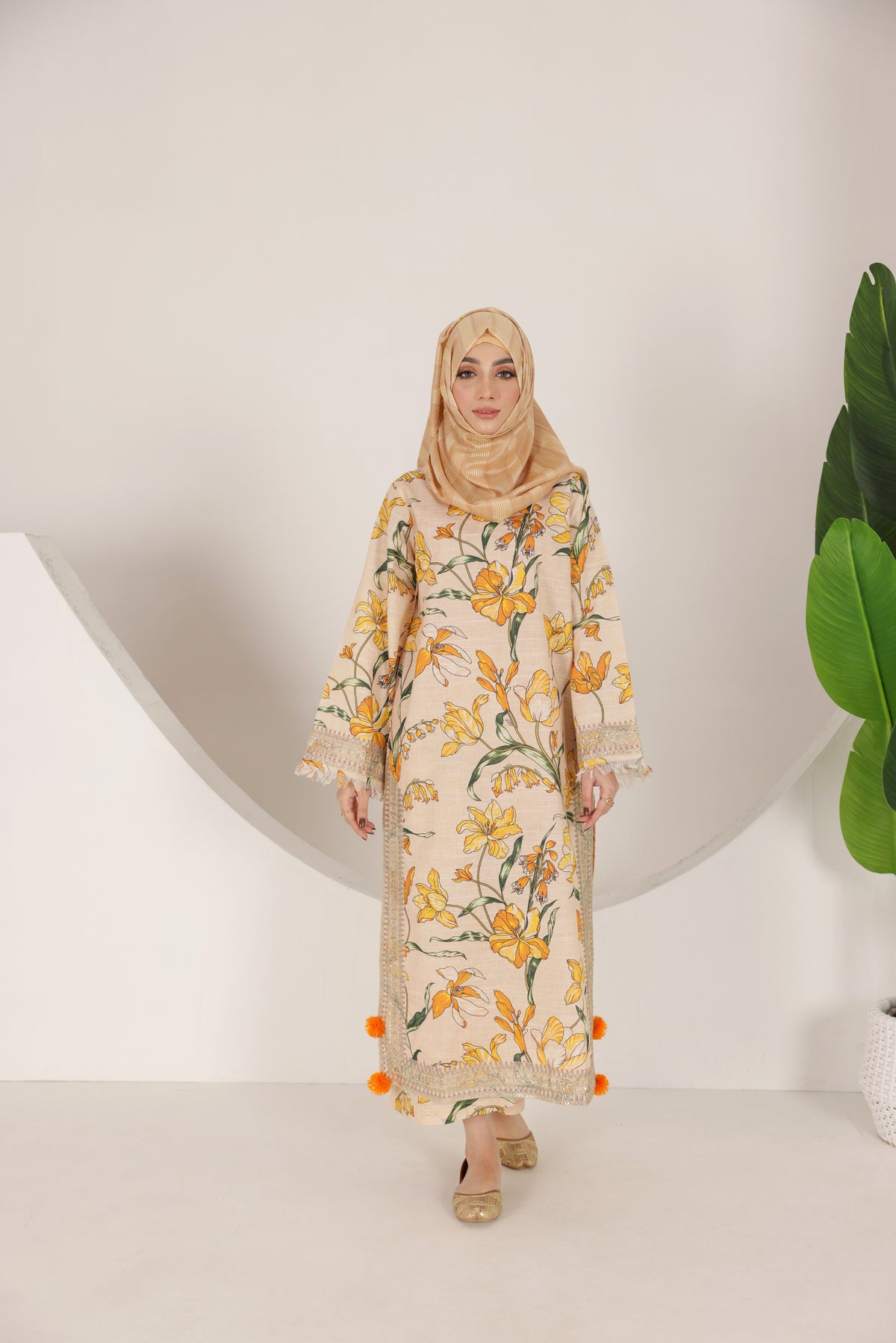 ZZ-Ivory-Flora-Lawn-109